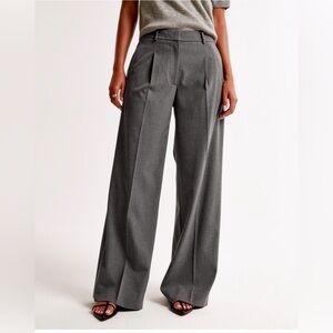 Abercrombie & Fitch Tailored Wide Leg Pants